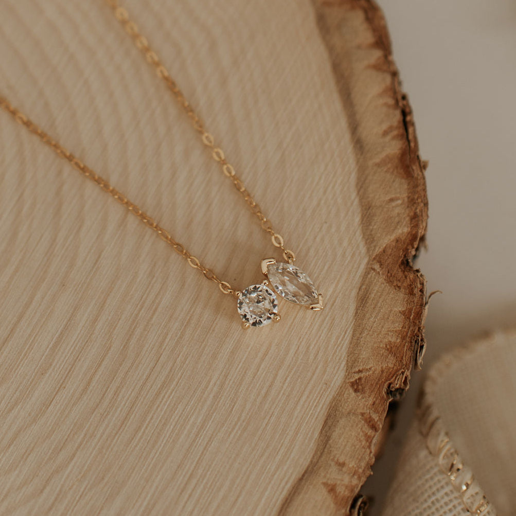 Sloane Zwei-Stein-Diamantkette